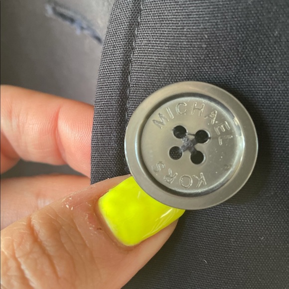 Very gently worn Michael Kors cropped jacket. - Picture 6 of 10